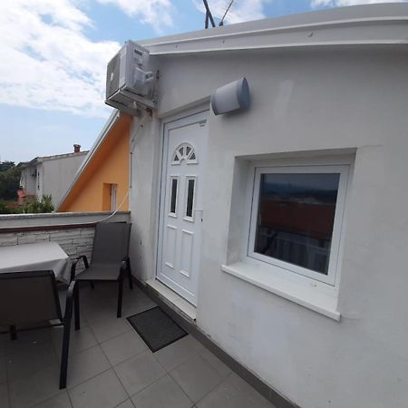 Apartment Ivana Krk Town Δωμάτιο φωτογραφία