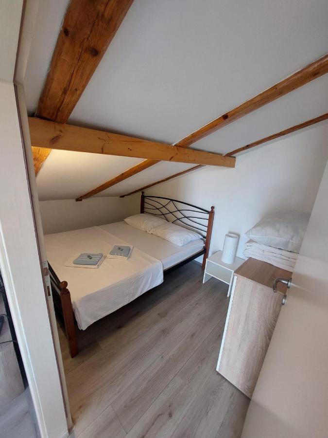 Apartment Ivana Krk Town Εξωτερικό φωτογραφία
